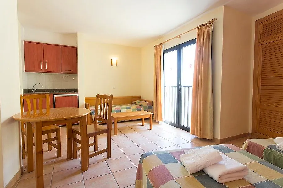 Affittacamere Hostal Ferrer Sant Antoni de Portmany Spagna
