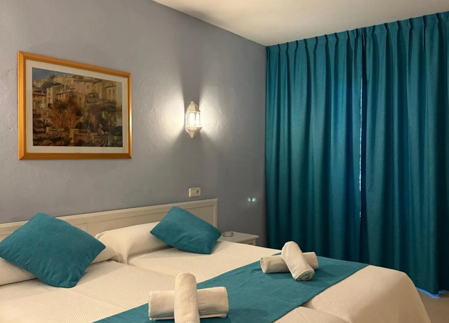 Hostal Ferrer San Antonio  Guest house